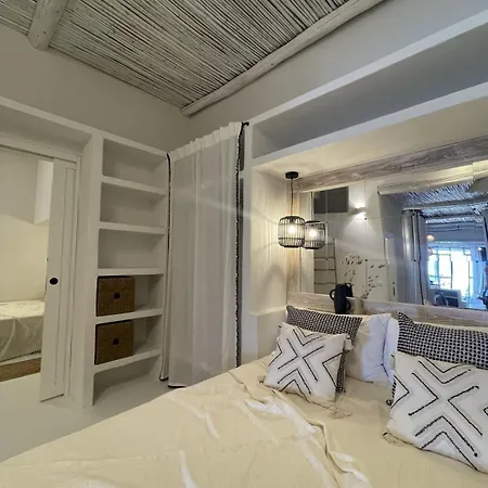 Loft 2 Beachfront Porto Faro Apartment *