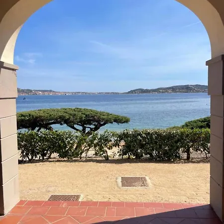 Loft 2 Beachfront Porto Faro Apartment *